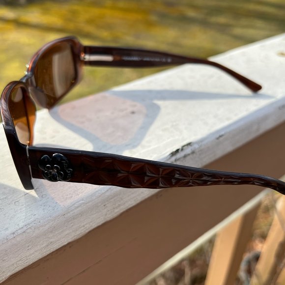 Chanel  5111 non-Rx Sunglasses, in original case - Picture 3 of 6